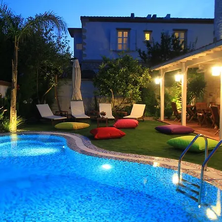 Mina 2* ألاتشاتي