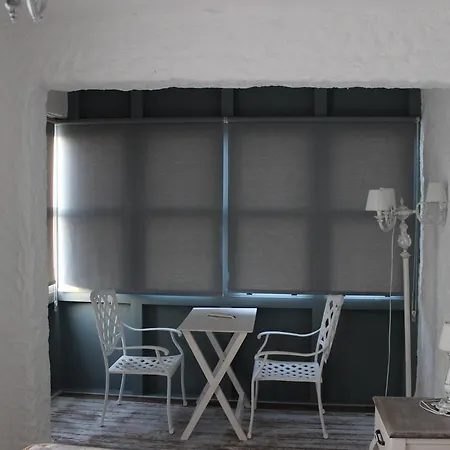 Mina Alaçatı
